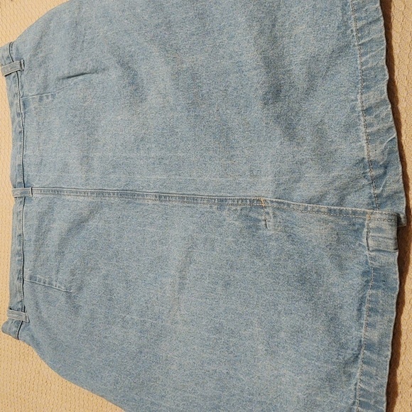 Bill Blass 90s Women's Denim Skirt - Picture 3 of 7